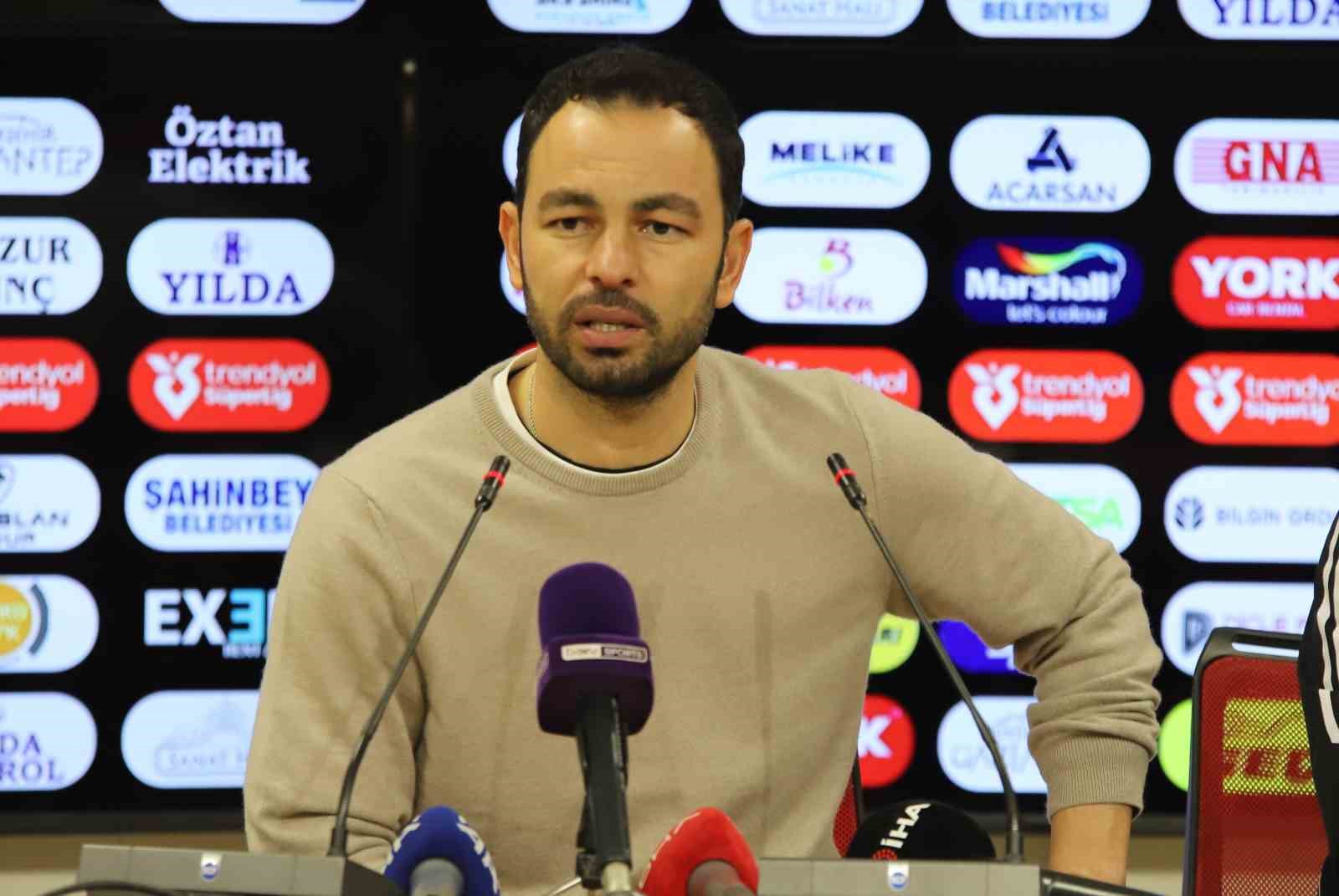 Selçuk İnan: "Zor bir maçı kazandıkları için oyuncularımı tebrik ediyorum"