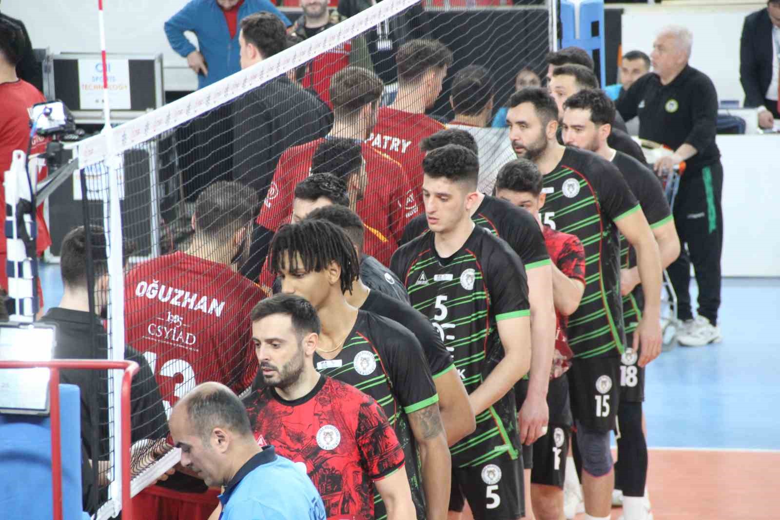 Cizre Belediyespor sahasında kayıp
