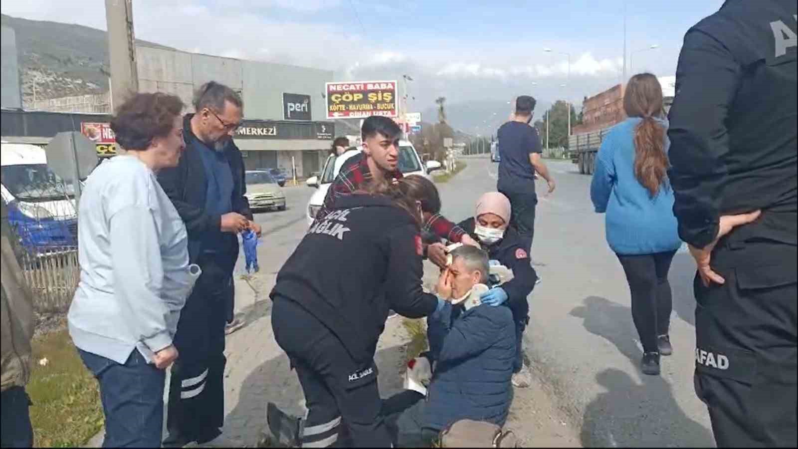 Söke-Milas yolu kaza haberi: 2 kişi yaralandı - İHA