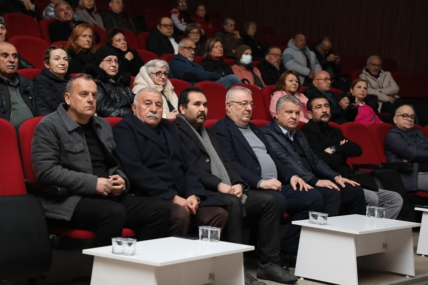 Depreme dirençli kentler için Edremit’te panel düzenlendi