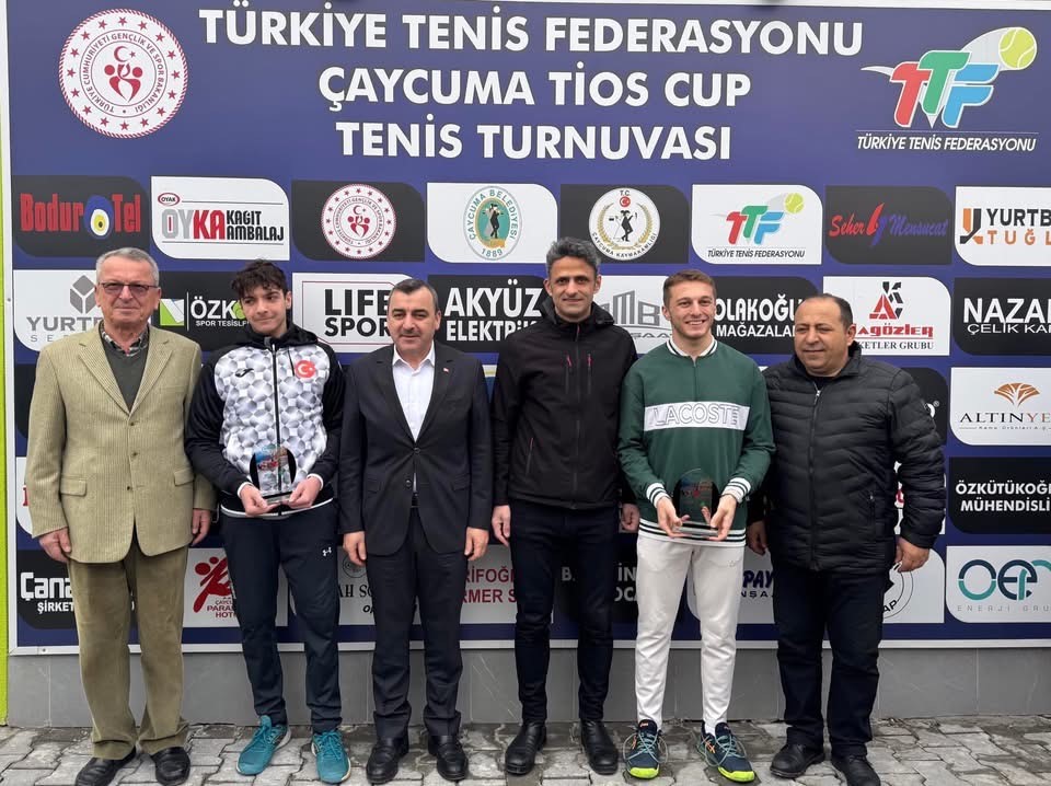 &Ccedil;aycuma, İlk Ulusal Tenis Turnuvasına Ev Sahipliği Yaptı
