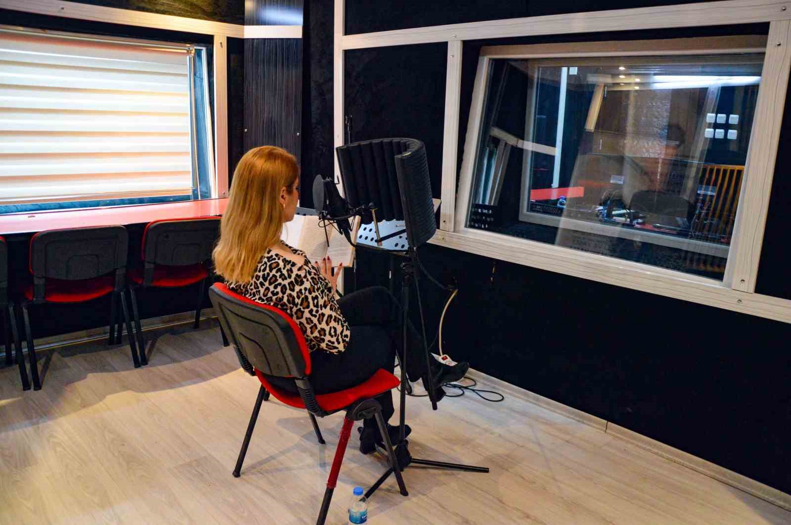 Diyarbakır’da görme engelliler için ‘sesli kütüphane’