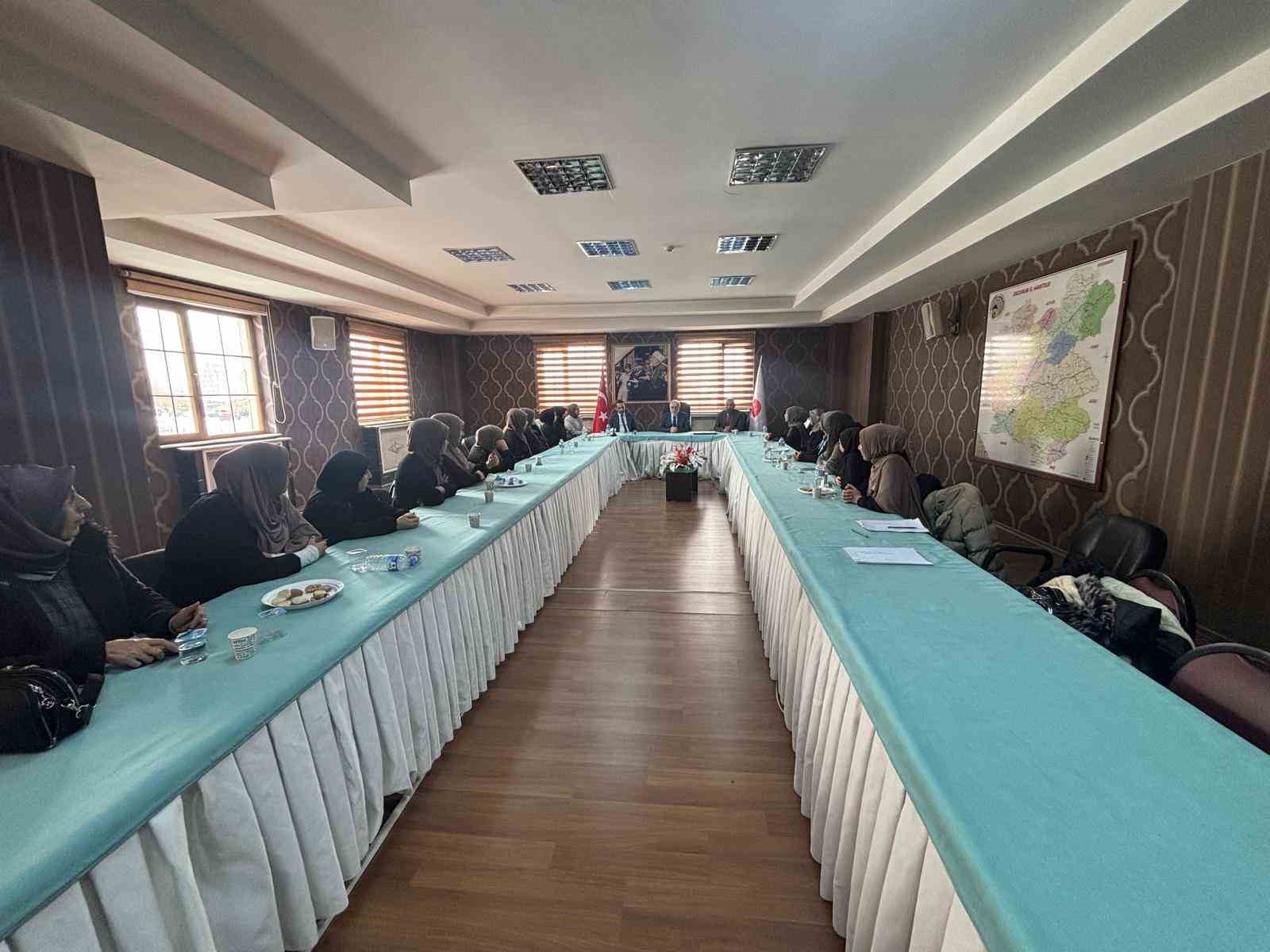 Koruma altındaki çocuklar umreye gidiyor
