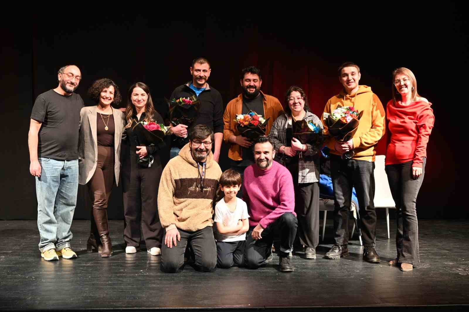 Bozüyük’te sahnelenen doğaçlama tiyatro oyunu beğenildi