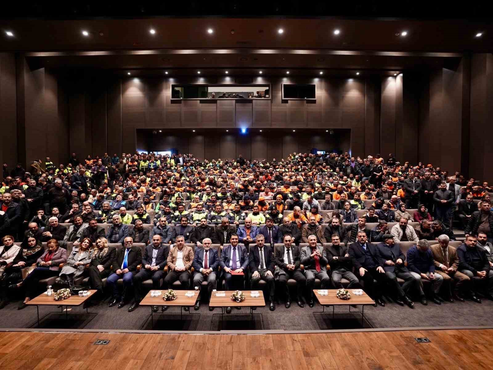 Şehitkamil’de maaşlara rekor zam
