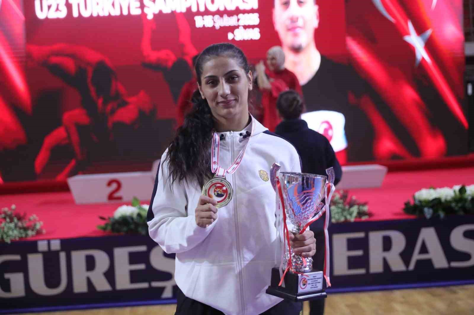 Kozanlı güreşçi Türkiye şampiyonu oldu