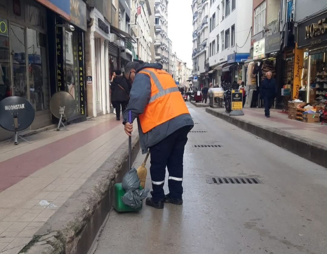 Başkan Kurnaz: "İlkadım’ı tertemiz tutmak için sahadayız"