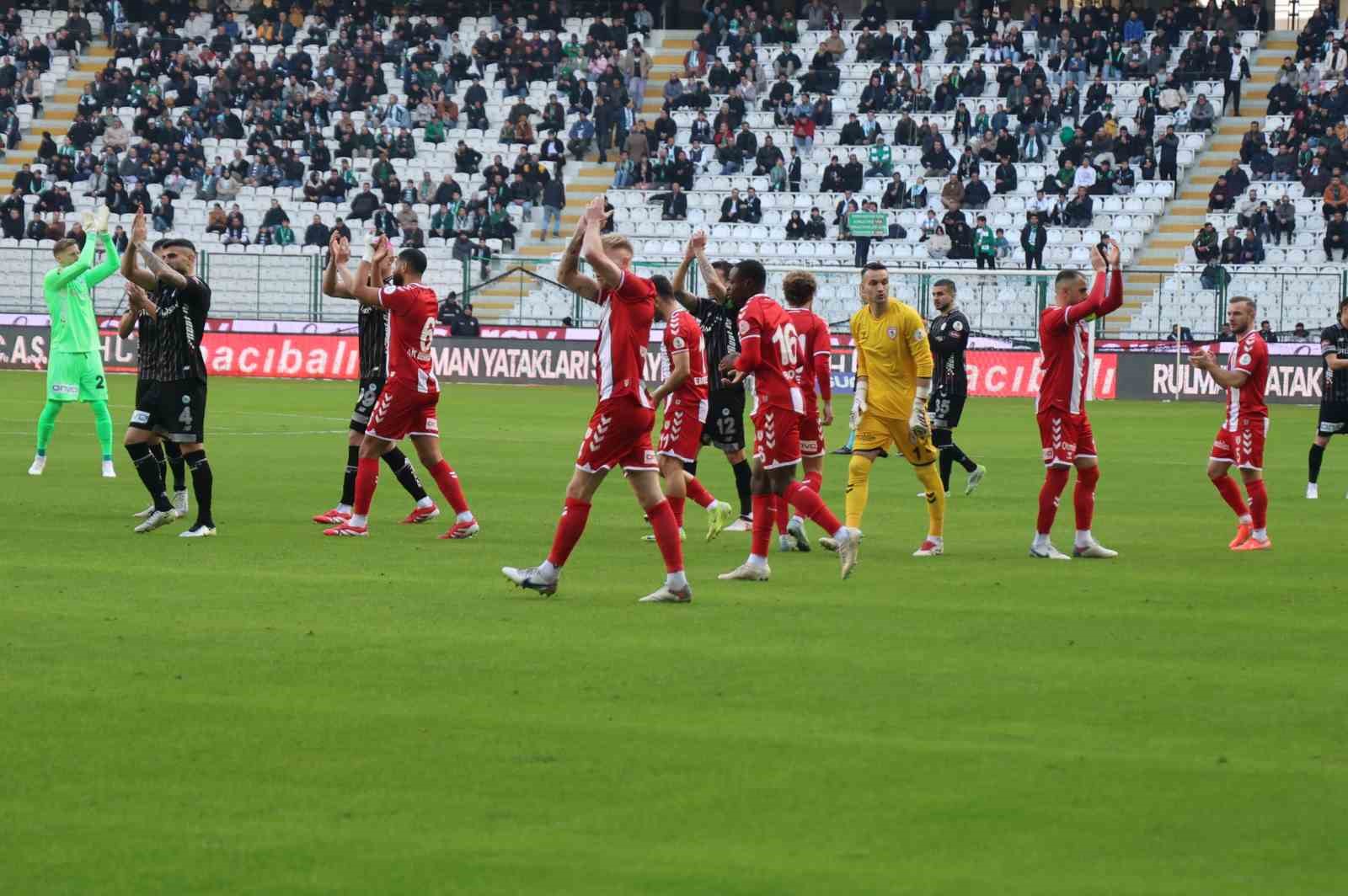 Trendyol Süper Lig: Konyaspor: 0 - Samsunspor: 1 (İlk yarı)