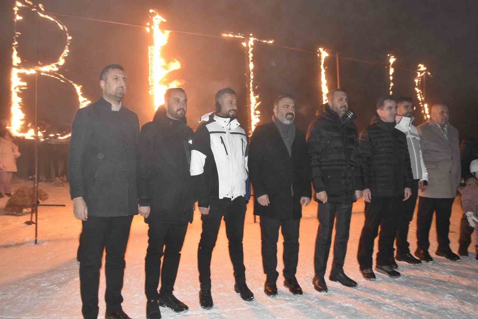 Bitlis&rsquo;te meşaleli kar festivali

