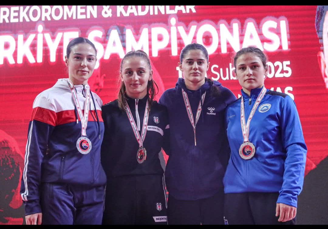 Erzincanlı sporcular Türkiye Şampiyonasından madalya ile döndü