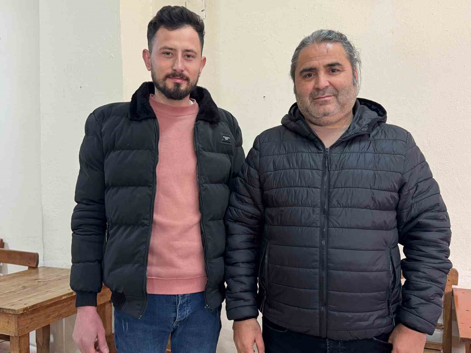 Fırsatçıları bisiklet üzerinde protesto ettiler