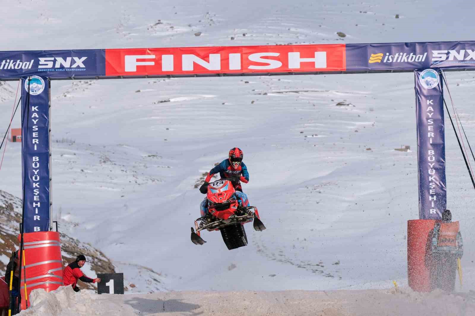 Dünya Kar Motosikleti Şampiyonası 86 ülkede takip edilecek