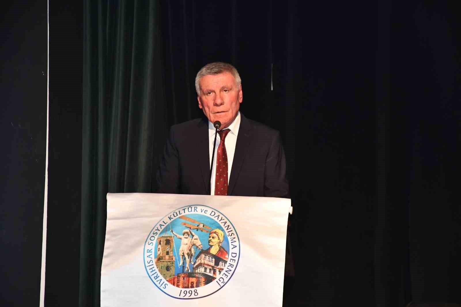 ‘Türk Halk Müziği Deyişler Konseri’ yoğun ilgi gördü