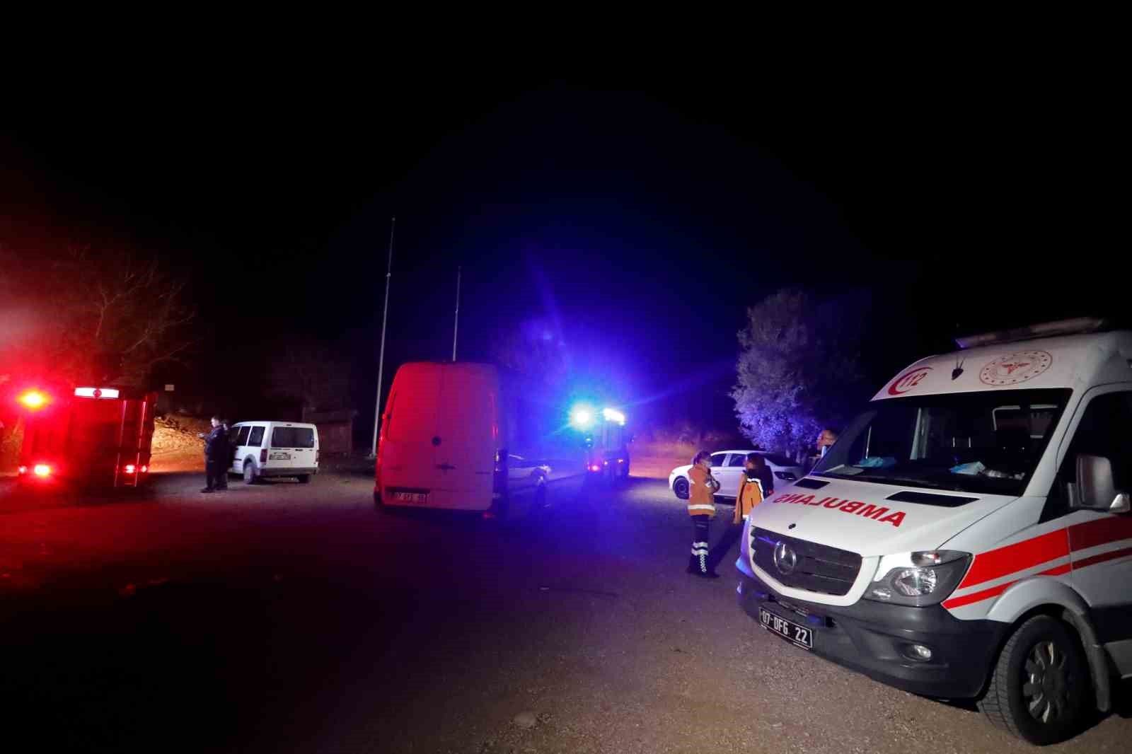 Hava kararınca yolunu kaybeden 29 dağcı için ekipler alarma geçti