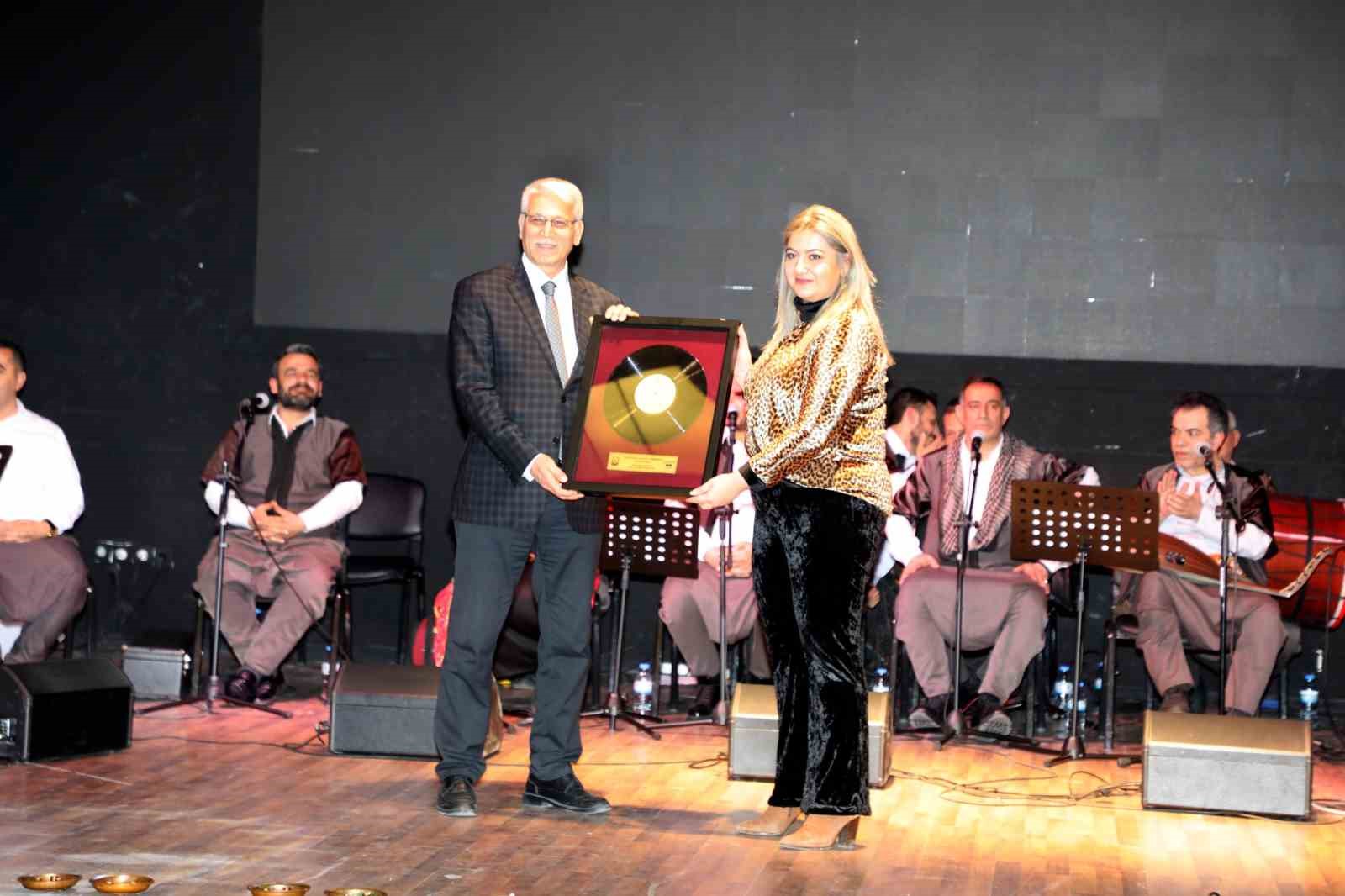 Elazığ Belediyesi, Harput musikisini Şanlıurfa’da yaşattı