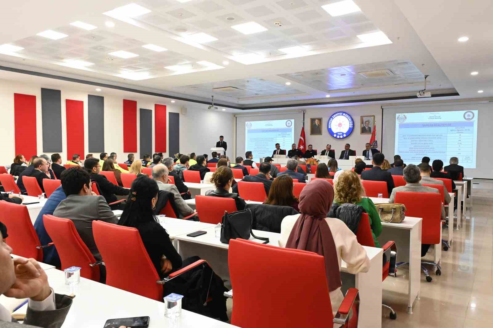 Okul ve çevrelerinde tedbirler alındı