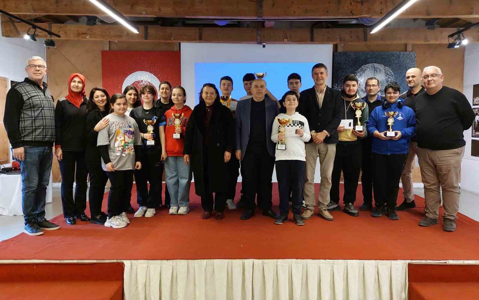 Denizli’de geleneksel Muharrem Çamlı Satranç Turnuvası gerçekleştirildi