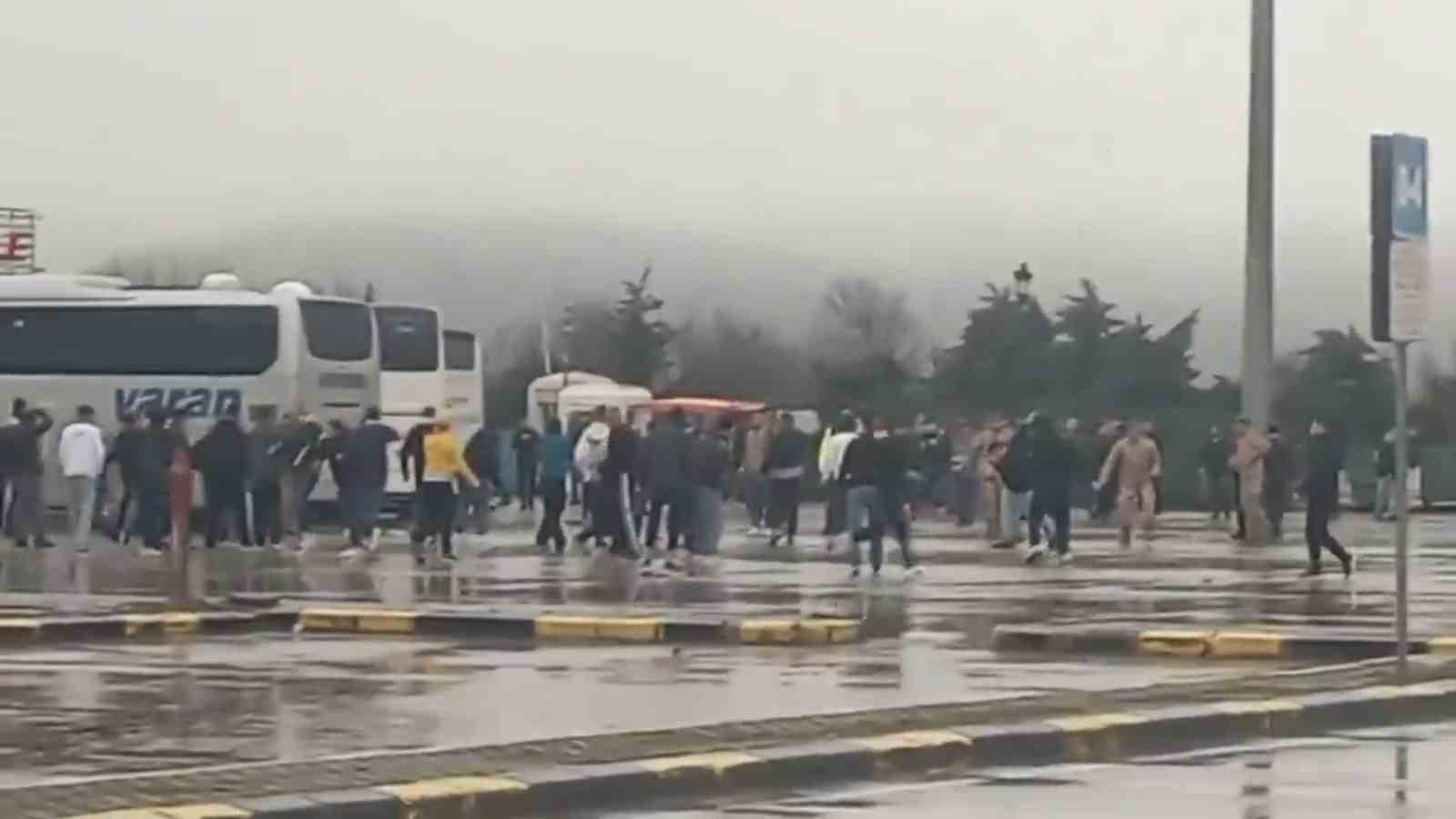 Ankaragücü’nün iki taraftar grubu birbirine girdi: 1’i ağır 7 yaralı