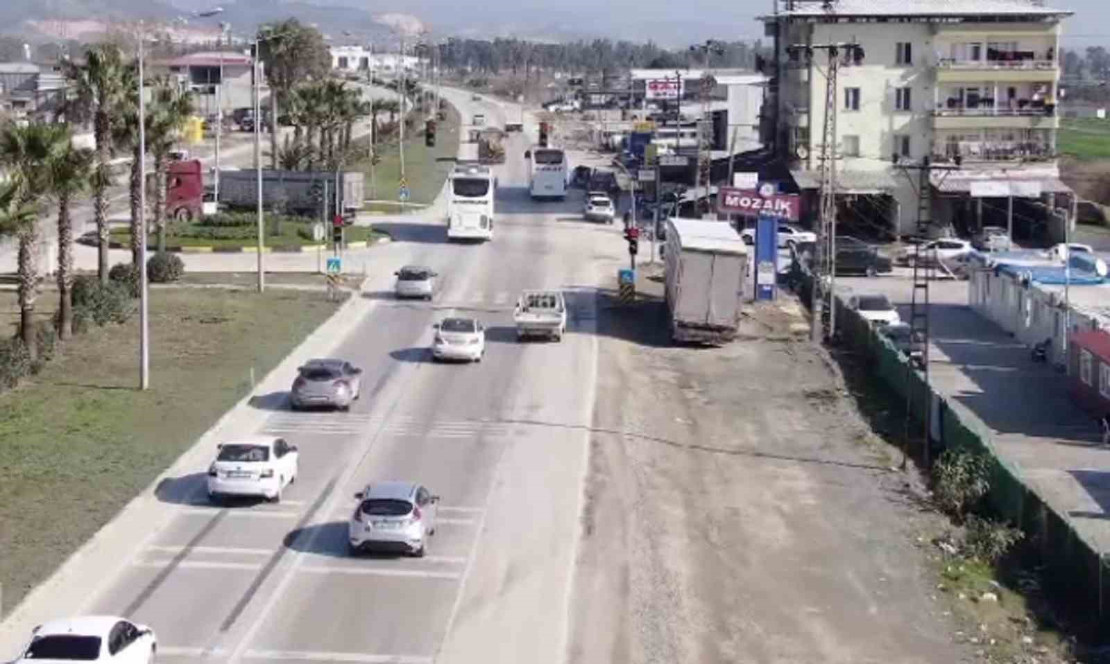 Hatay’da dron destekli trafik denetiminde 176 araç kontrol edildi