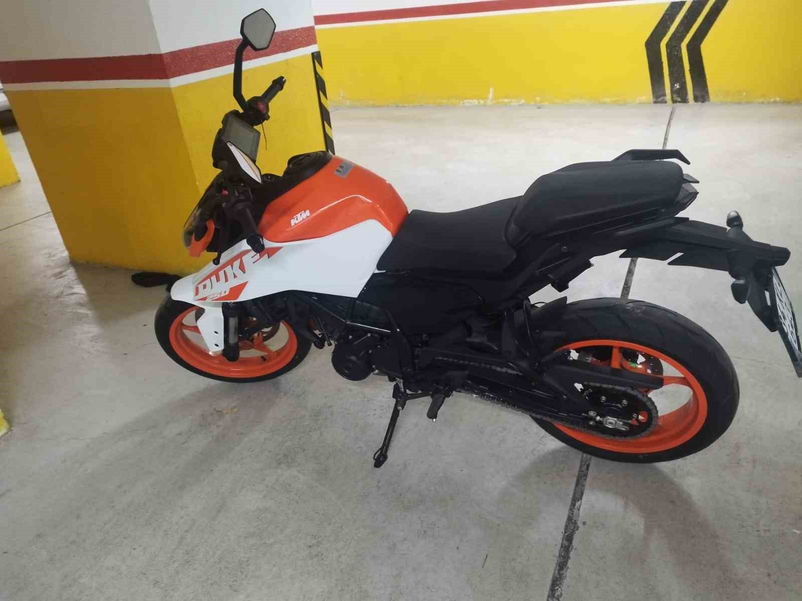 Sarıyer’de çalıntı motosiklet GPS takip cihazından bulundu, 4 şüpheli gözaltına alındı