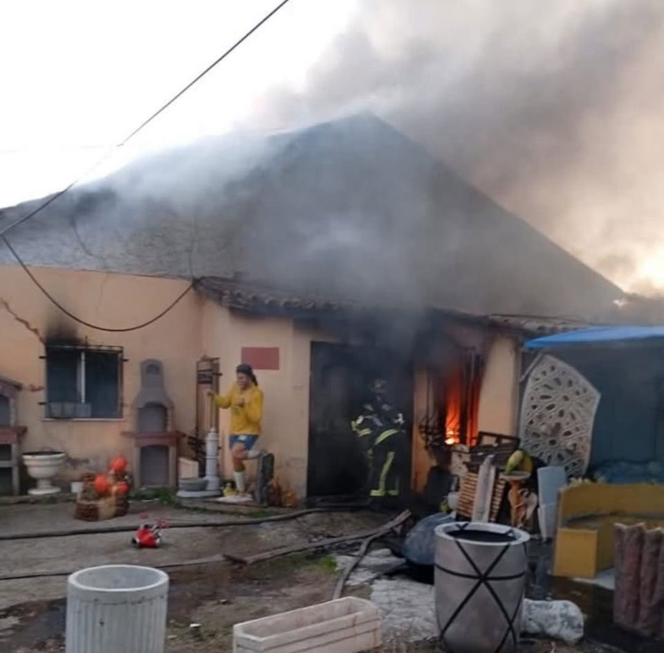 Denizli&rsquo;de mermer imalathanesi yangında kullanılamaz hale geldi
