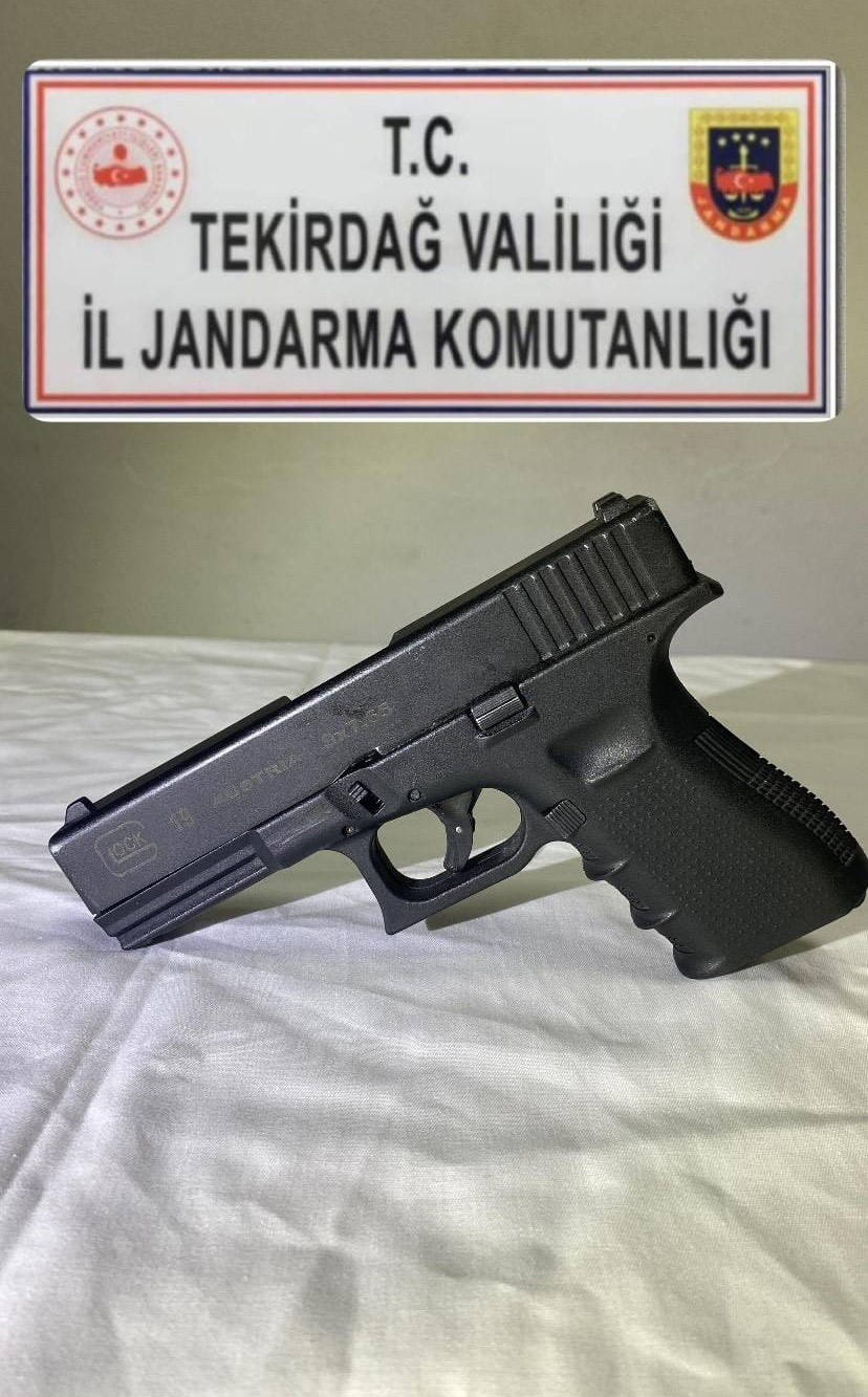 Tekirdağ&rsquo;da ka&ccedil;ak silah operasyonları
