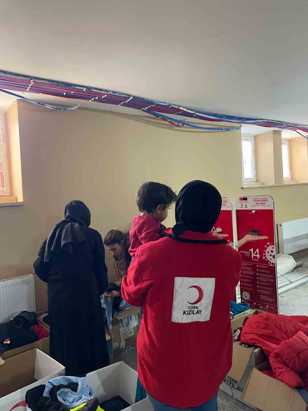 Kızılay Artuklu Şubesi’nden ihtiyaç sahiplerine yardım eli