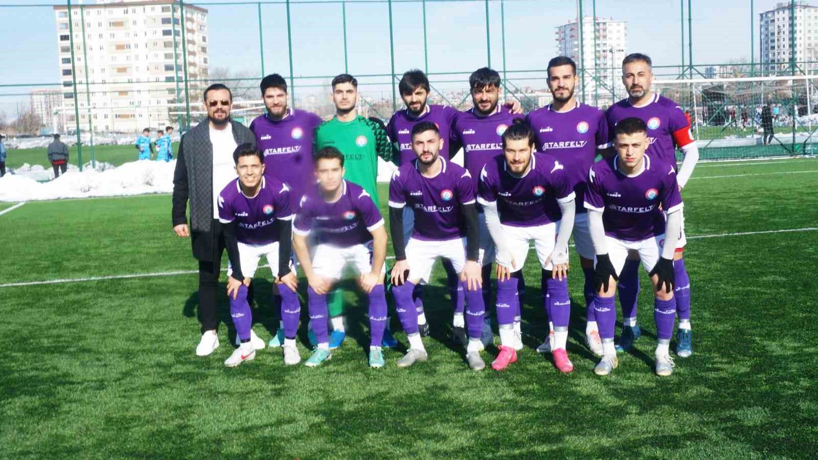 Kayseri Döğerspor lige tutundu