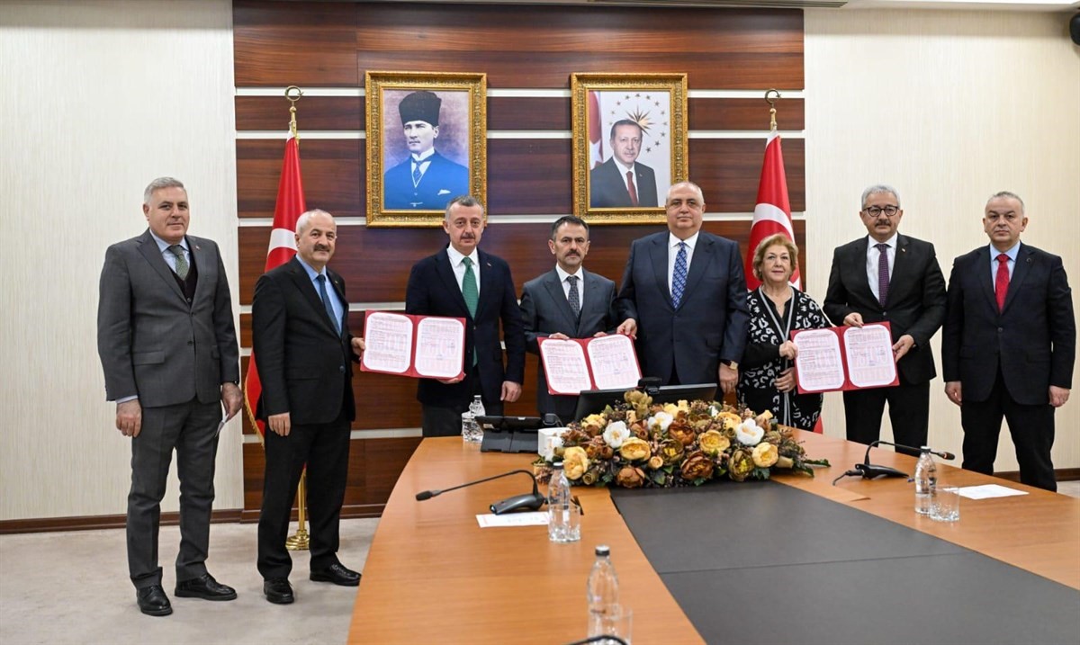 Eğitime 75 milyon TL’lik hayırsever desteği