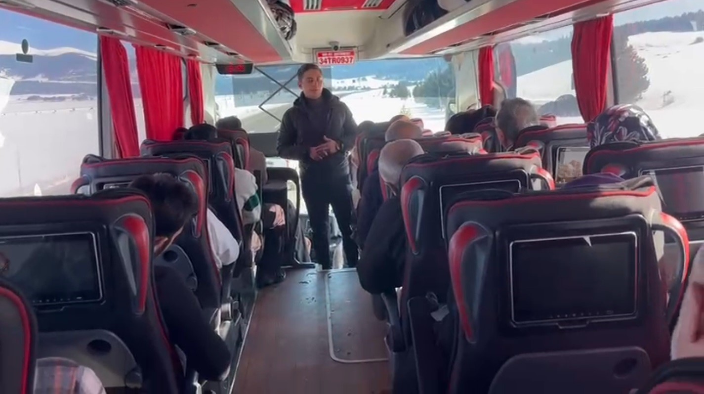 Kars&rsquo;ta sivil trafik ekipleri yolcu otob&uuml;slerini radarına aldı
