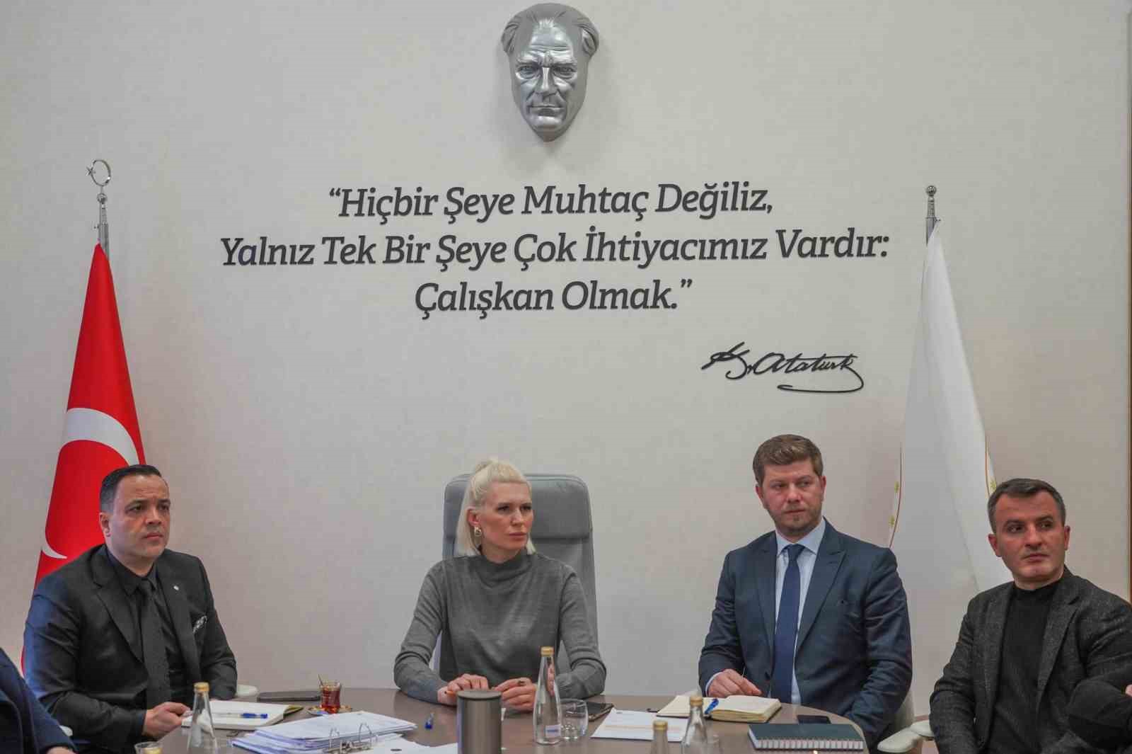 Başkan Subaşı, g&uuml;venli konaklama i&ccedil;in işletme sahipleriyle bir araya geldi
