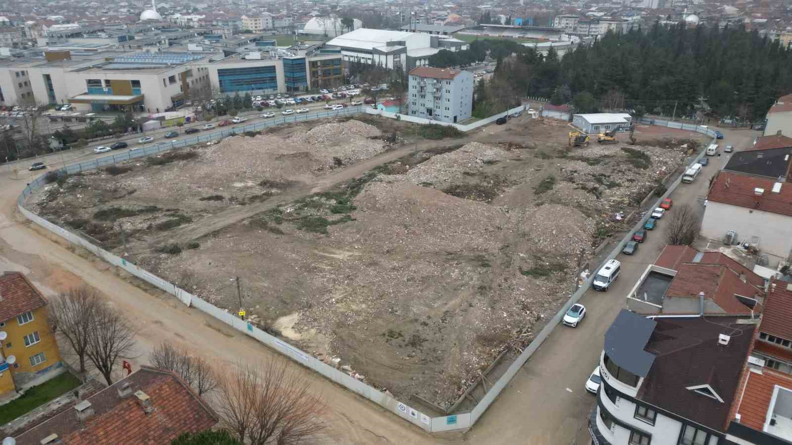 Dev projede yıkım &ccedil;alışmaları tamamlandı
