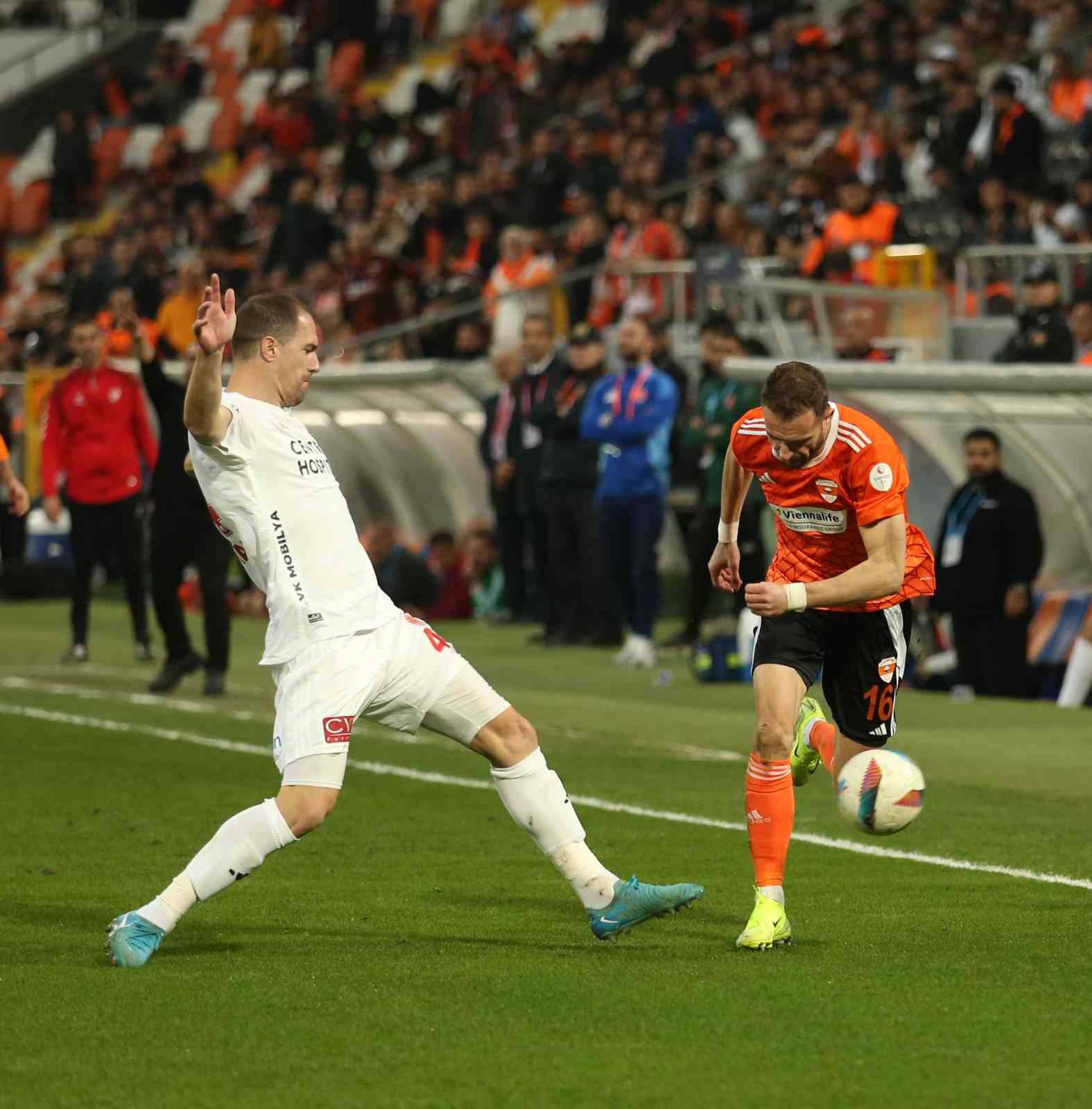 Trendyol 1. Lig: Adanaspor: 1 - &Uuml;mraniyespor: 1
