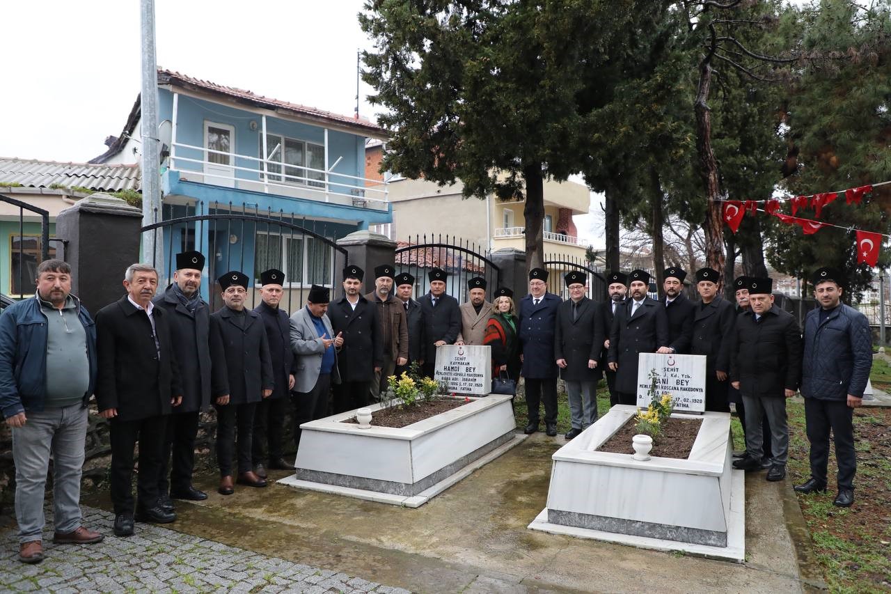 Kuva-yi Milliye kahramanı şehit kaymakam kabri başında anıldı
