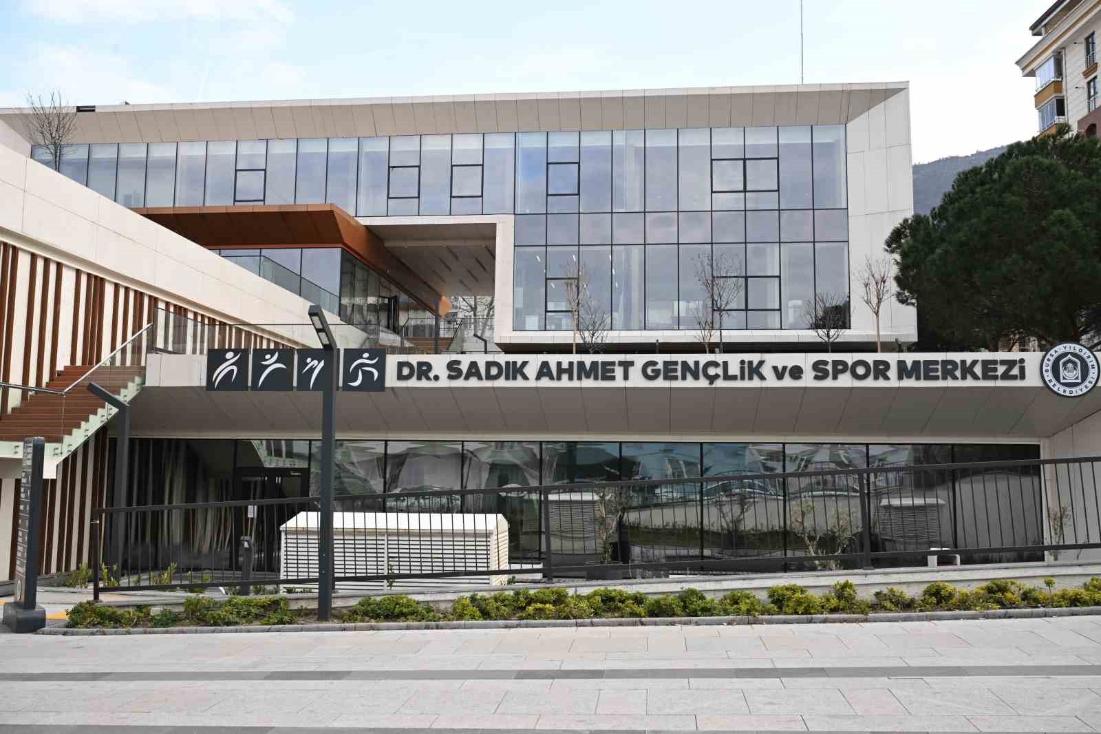 Yıldırım’ın merkezine, 5 yıldızlı gençlik ve spor kompleksi
