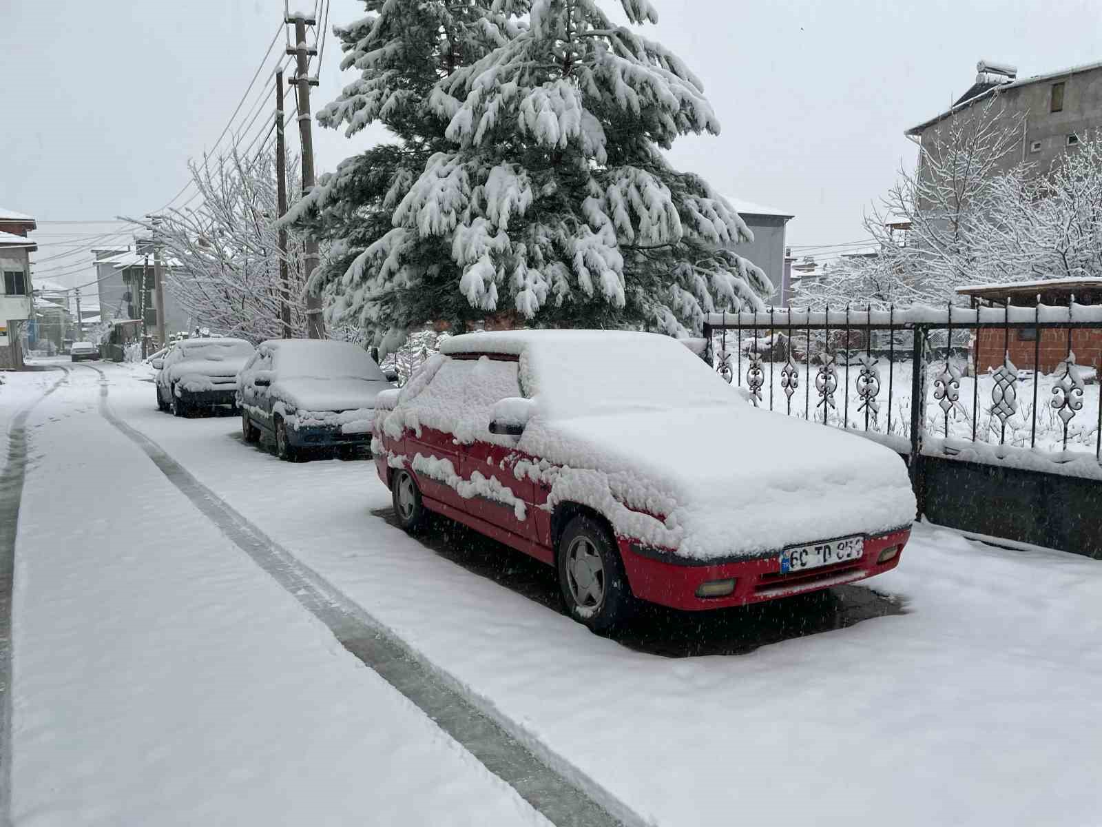 Kavak’ta kar kalınlığı 30 santimetreye ulaştı