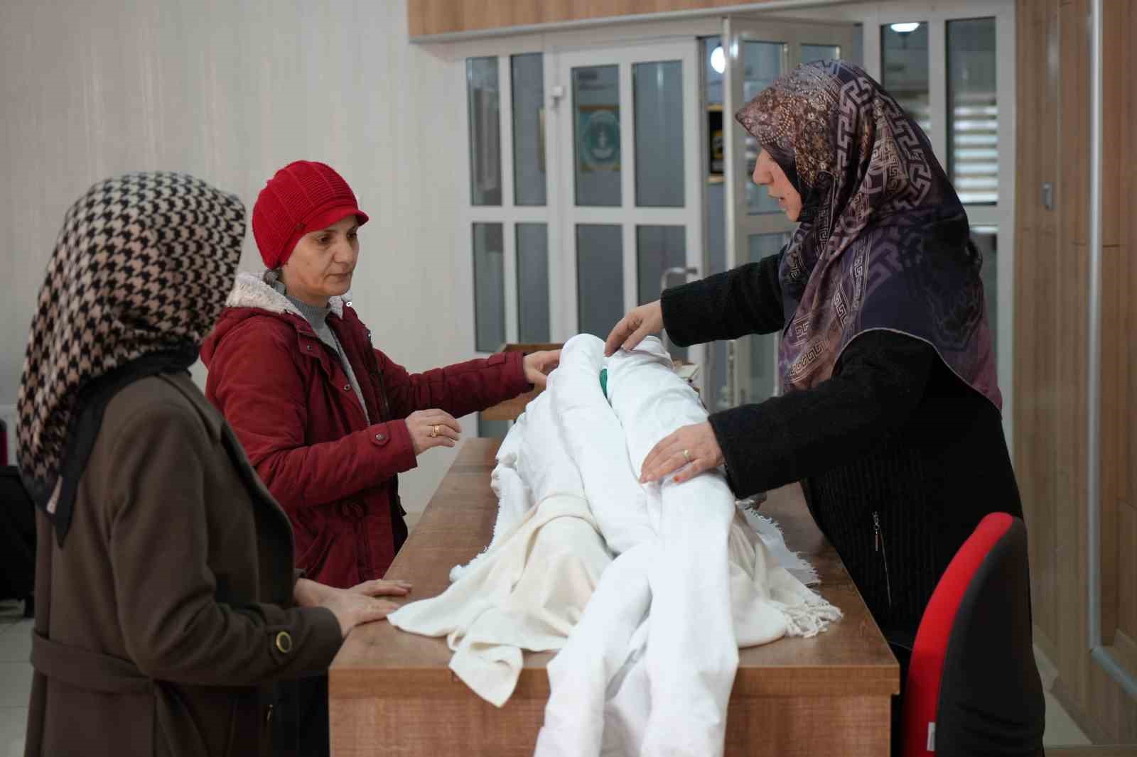 "Gassal" dizisi mesleğe y&ouml;nelimi artırdı: Erzincan&rsquo;da yoğun talep &uuml;zerine Gassallık Kursu a&ccedil;ıldı
