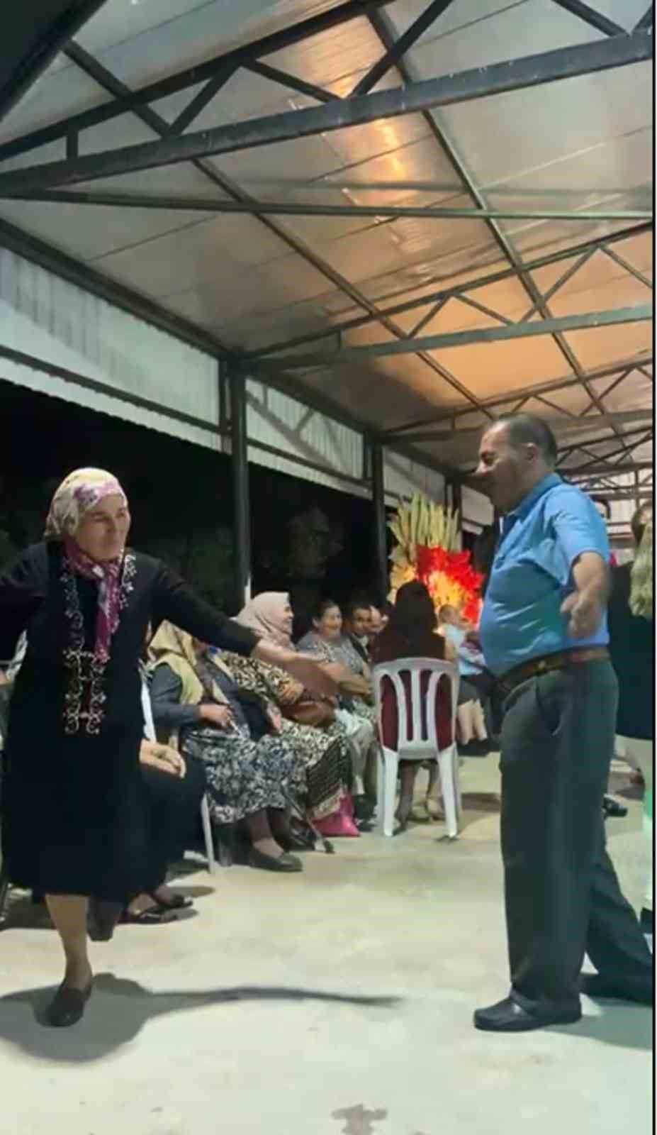 Yatağanlı çift, oyunları ile sosyal medyada gündem oldu
