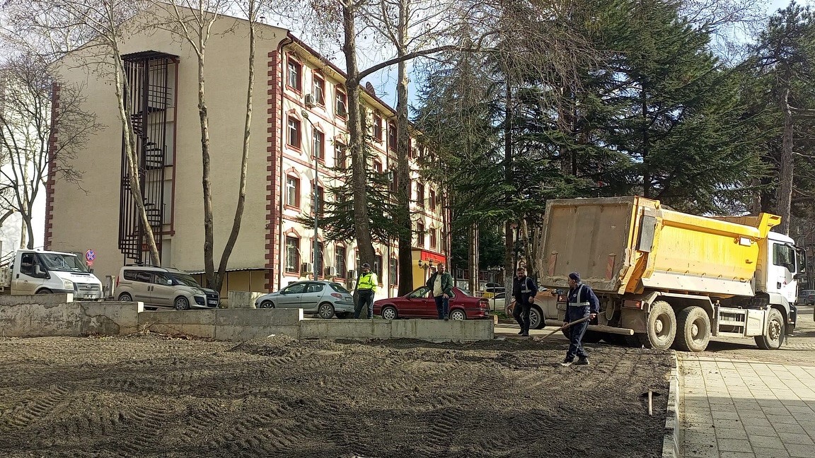 Söğüt yeni bir otopark alanı kazanıyor