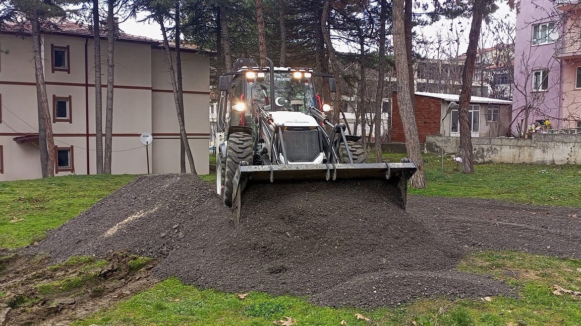 S&ouml;ğ&uuml;t yeni bir otopark alanı kazanıyor
