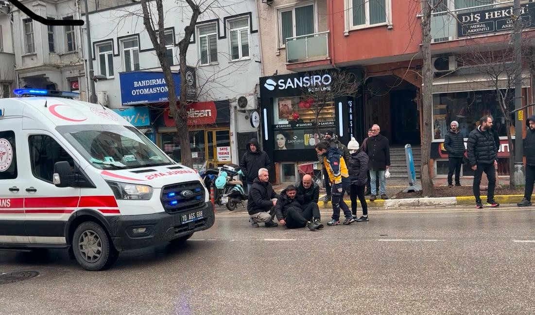 Bandırma&rsquo;da trafik kazasında 1 kişi yaralandı
