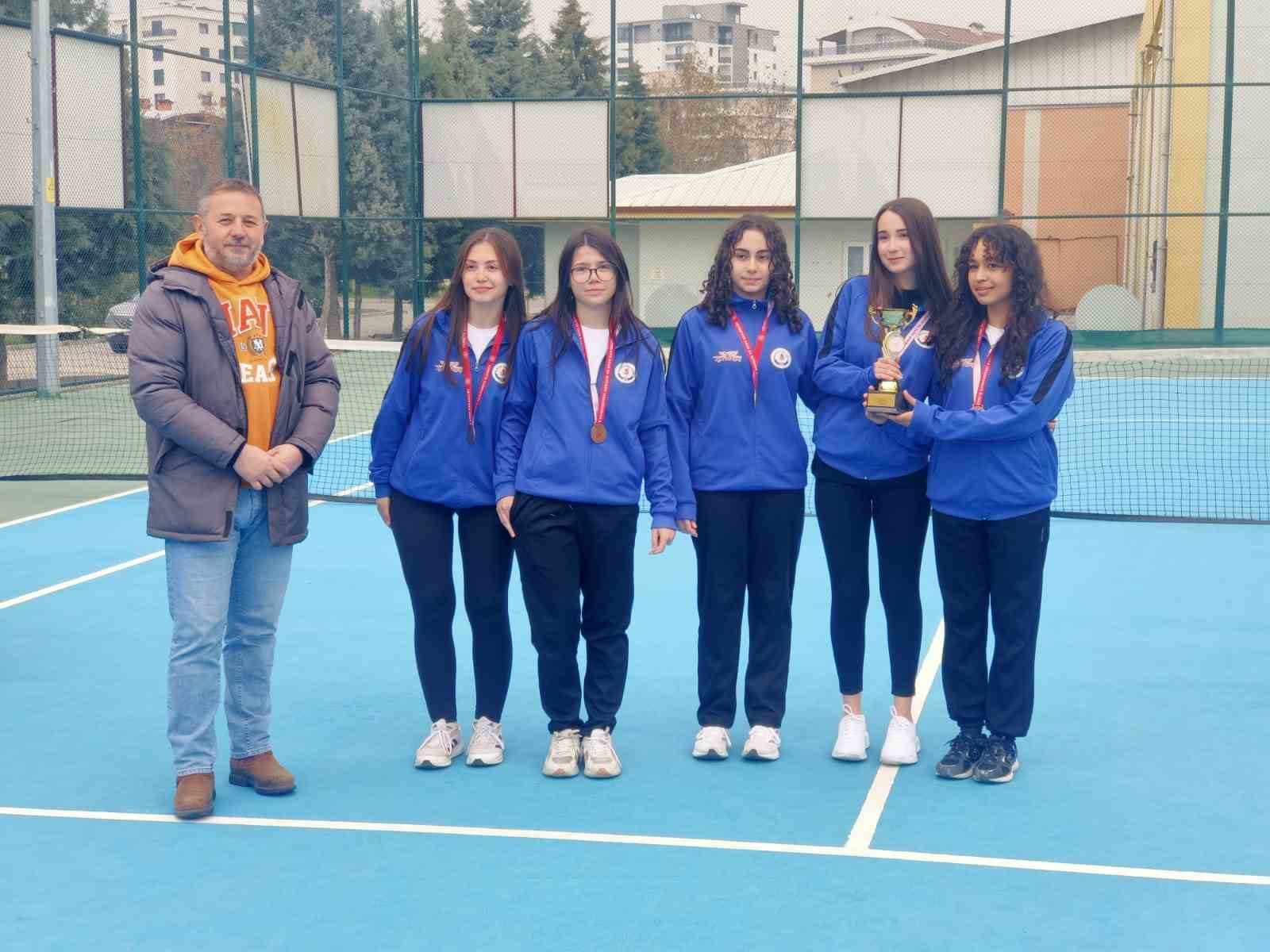 Okul sporlarında 3 branşta daha şampiyonlar belli oldu
