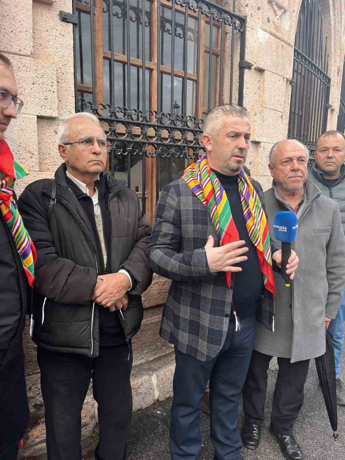 Başkan Aka ’İşçilerin kıyafeti yardımını’ sordu