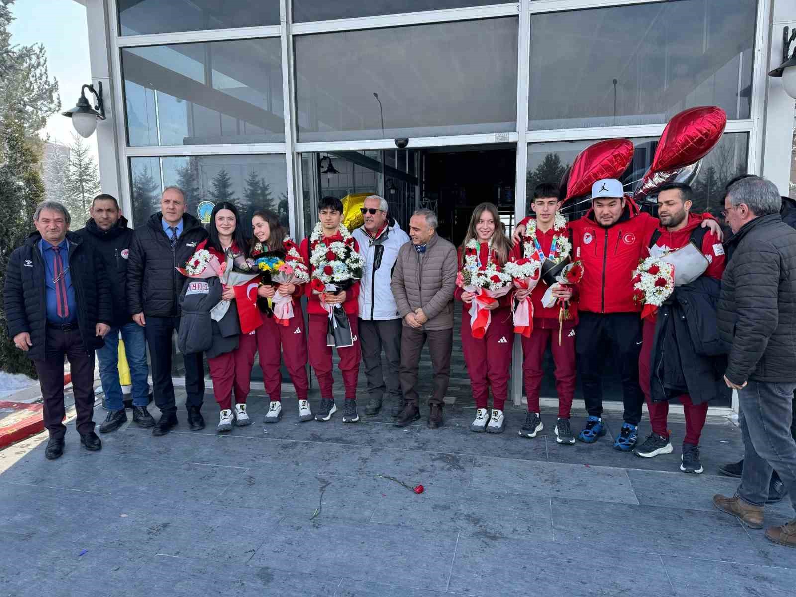 Hız tutkunlarına coşkulu karşılama