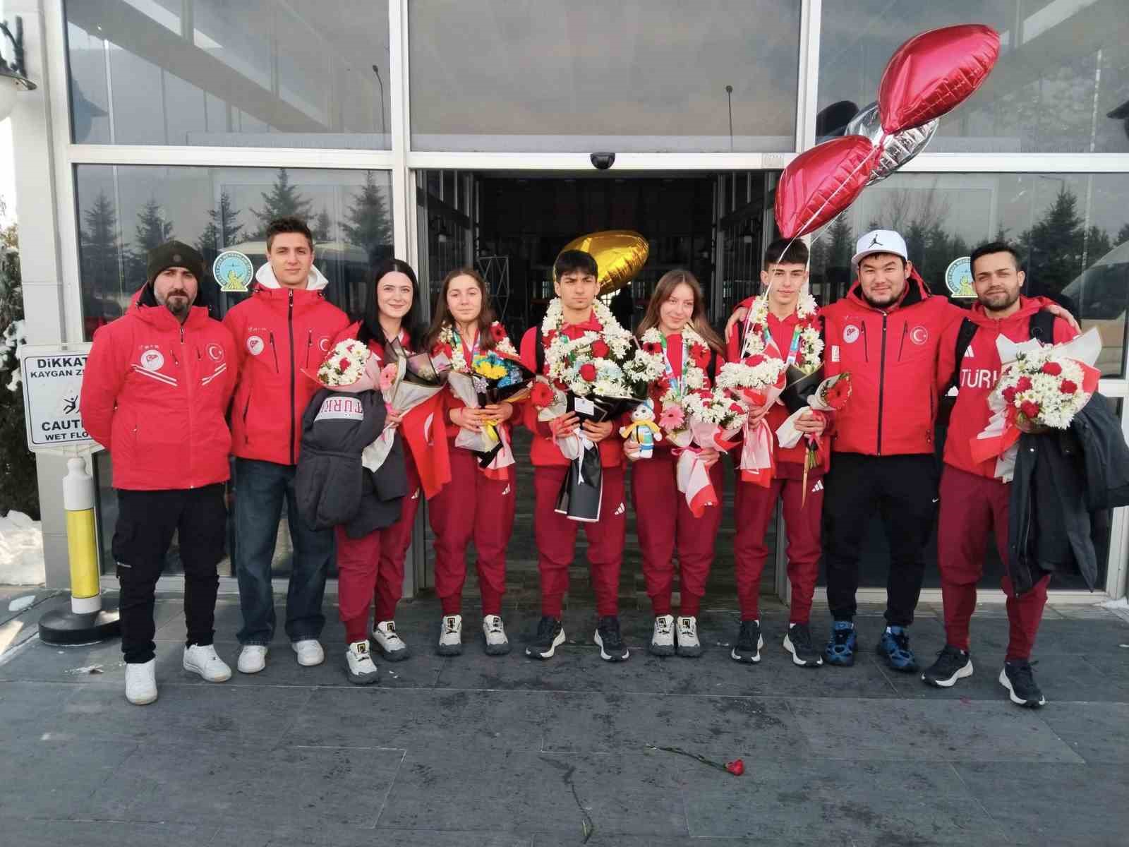 Hız tutkunlarına coşkulu karşılama
