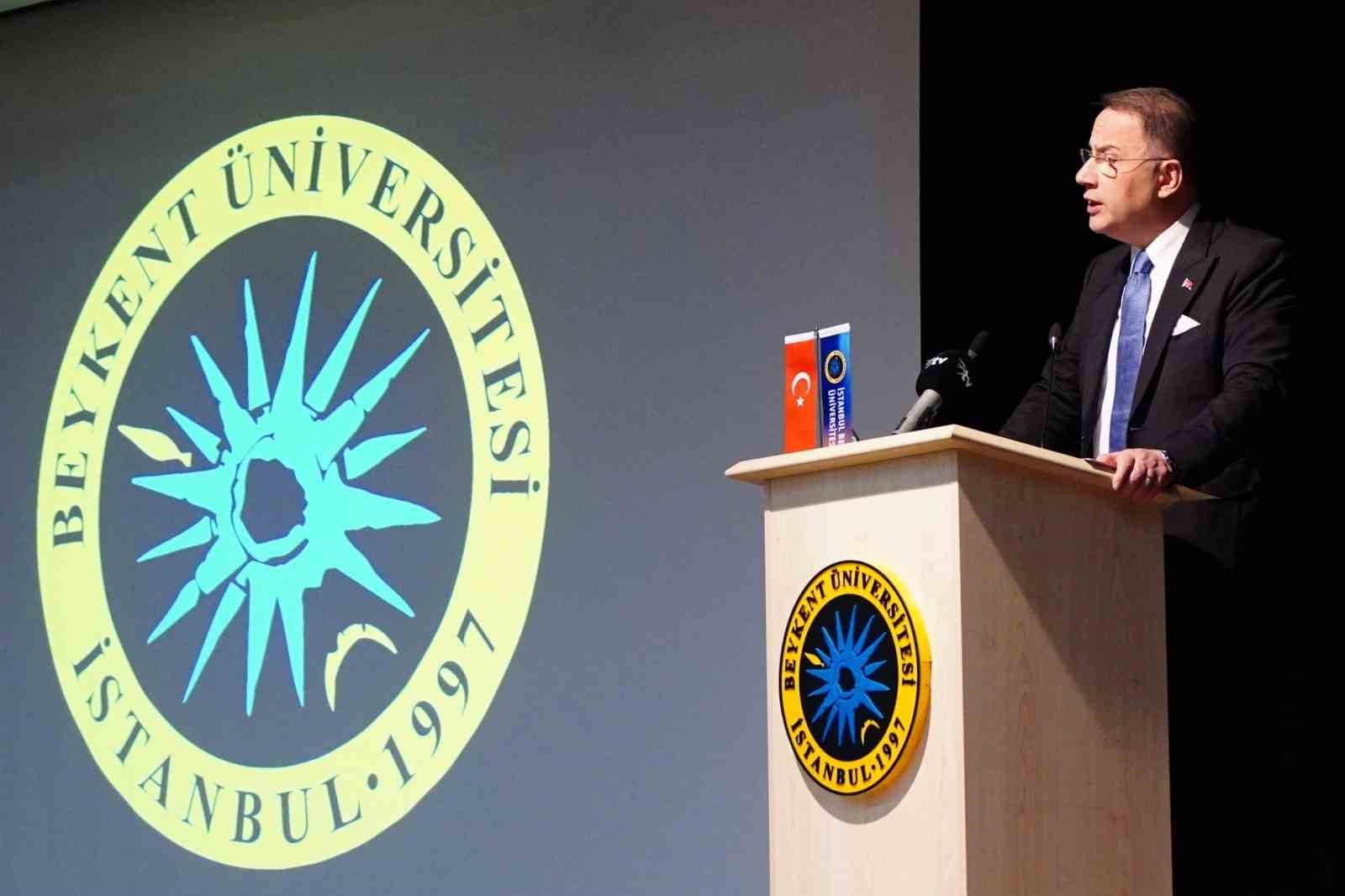 Beylikdüzü Belediye Başkanı Mehmet Murat Çalık Türkiye Göç Konferansı’na katıldı
