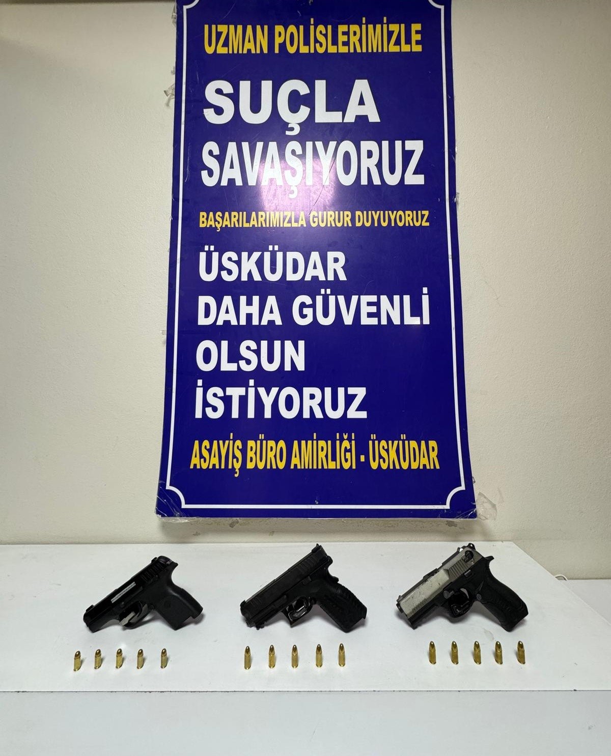 İstanbul’da film gibi takip: Şüpheli araçtan 5 bin adet sentetik hap çıktı
