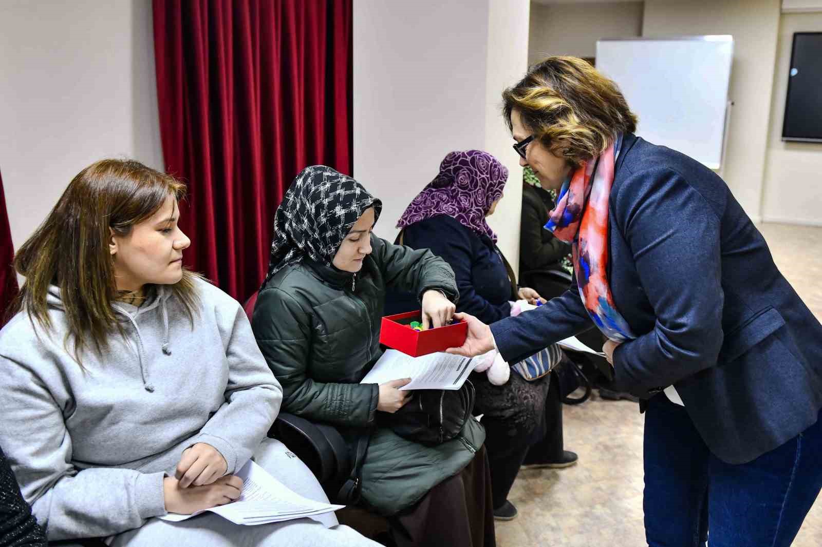 ABB ve AÇEV iş birliğinde ‘Anne destek programı’
