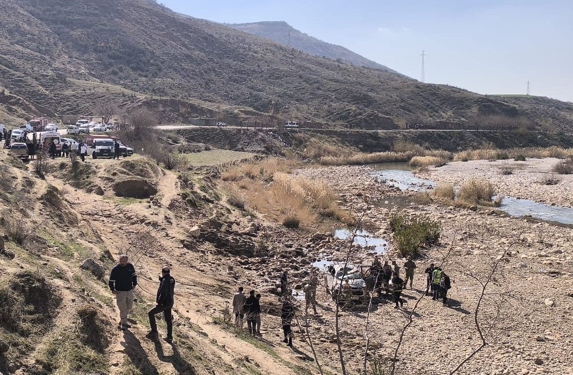 Şırnak’ta kamyonet şarampole yuvarlandı: 4 yaralı
