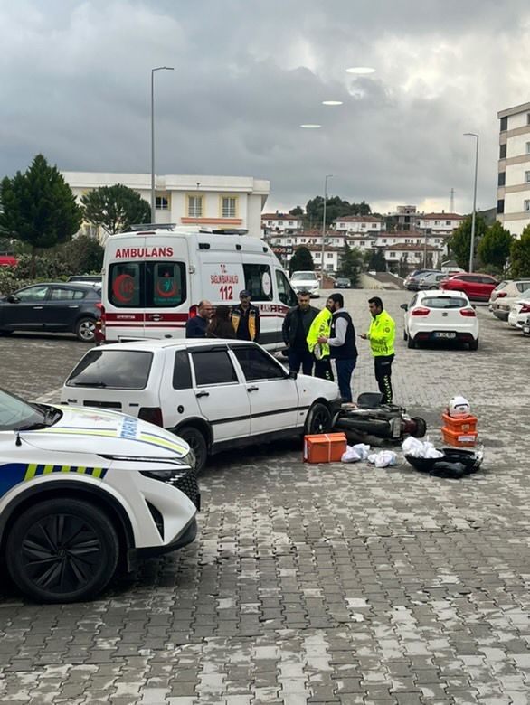 Söke'de meydana gelen trafik kazasında bir kişi yaralandı. Ihlas Haber Ajansı'nın verdiği habere göre.